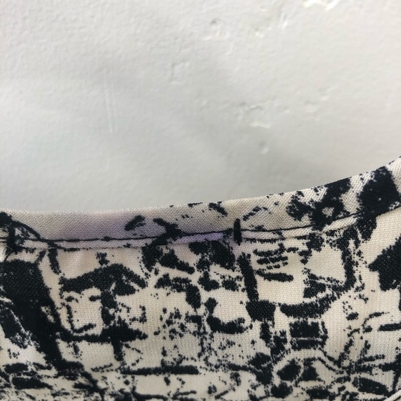 Soprano Printed Top Size Small - Picture 10 of 10